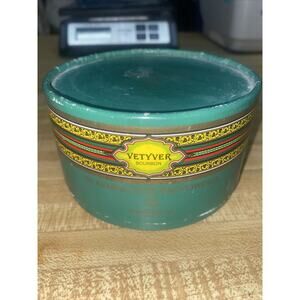 Barely Used ROGER & GALLET Silkening Dusting Powder Talc 4.5 Oz RARE Vintage